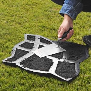 Moule &agrave; pav&eacute; b&eacute;ton - fabricant de promenade de jardin - 42x42x4 cm - noir - usage facile