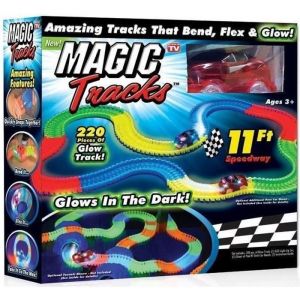 Circuit modulable lumineux MAGIC TRACKS - Voiture rouge - 335m - Mixte - A partir de 3 ans
