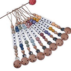 attache t&eacute;tine personnalis&eacute; pr&eacute;nom mot au choix - bois naturel crochet - pour b&eacute;b&eacute; fille gar&ccedil;on - 13 couleurs au choix