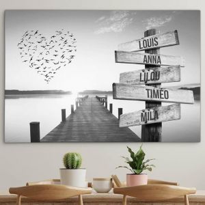Toile personnalisée avec cadre prénom famille Coeur et ponton coucher de soleil 50 x 70 cm Noir et Blanc tableau