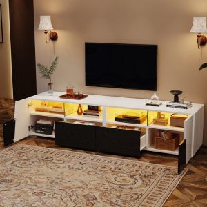Meuble TV laqu&eacute; brillant mesurant 180&times;385&times;45 cm avec &eacute;clairage LED coloris noir et blanc deux tiroirs et des &eacute;tag&egrave;res ouvertes.