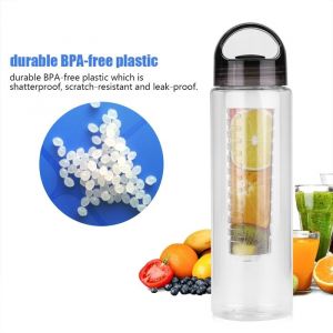 Bouteille deau en plastique avec infuseur de fruits 700 ml noire idéale pour le sport et lextérieur