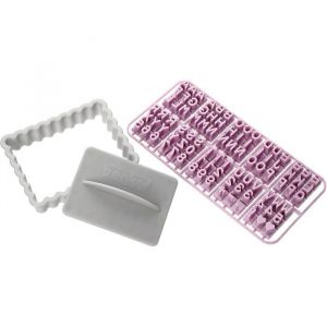 Kit de p&acirc;tisserie personnalis&eacute; - FEBEST - Emporte-pi&egrave;ce Petit Beurre - Tampon lettre alphabet - 85 x 63 cm - Plastique