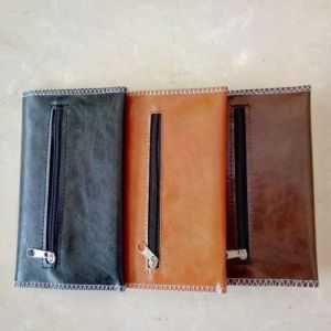 Blague &agrave; tabac en cuir - LEX - Noir - Fermeture magn&eacute;tique - Petite taille - Poche zipp&eacute;e