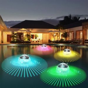 Boule lumineuse solaire flottante rvb &eacute;clairage lumineux lumineux sous-marin id&eacute;al pour une piscine un jardin un &eacute;tang ou une