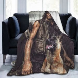 Couverture Daryl Dixon en peluche - Norman Reedus - Noir - Fibre naturelle - 50x60