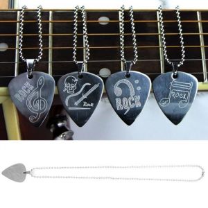 OMABETA m&eacute;diator de guitare en acier Collier en acier inoxydable m&eacute;diator de guitare avec note de instruments guitare Cr&acirc;ne