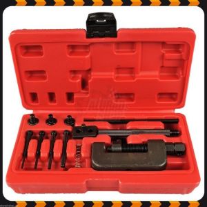 Kit riv&eacute; d&eacute;rive cha&icirc;ne moto