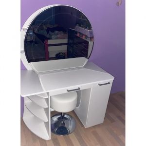 Coiffeuse blanche avec miroir et tabouret - Marque - Modèle - Couleur principale: Blanc