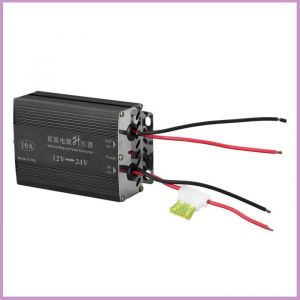 Onduleur de Puissance Convertisseur de Tension 10 A 12 V à 24 V avec Coque en Alliage Daluminium pour Bateau Camion Yacht