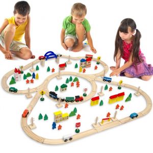 Train en bois 130 Pièces Jouets en bois inclus Accessoires Bois Set de train-Set 5 Mètres Rails de guidage