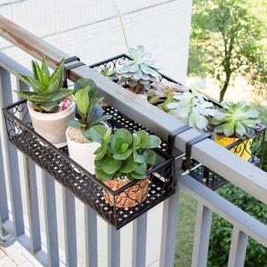 OMABETA Pot de fleurs suspendu en fer forg&eacute; pour balcon &eacute;tag&egrave;re de rangement de plantes d&eacute;coration de balcon