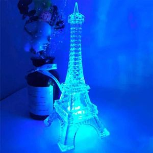 Lumière de décor de la tour Eiffel lumière de nuit LED colorée lampe de bureau de Style