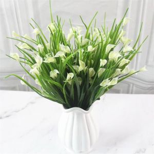 Fleurs d&eacute;coratives - Mini bouquet de 25 lys calla artificiels - Blanc - 34cm