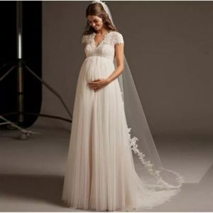 GRMTCOLT® Tulle Et Dentelle Elégante Dos Nu Col En V Manches Cape Grande Taille Robe De Mariée Personnalisée Pour Femme Enceinte