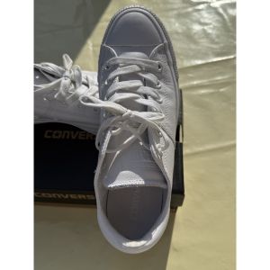 Converse  Baskets basses Converse en cuir. CHUCK TAYLOR ALL STAR MONOCHROME OX Blanc