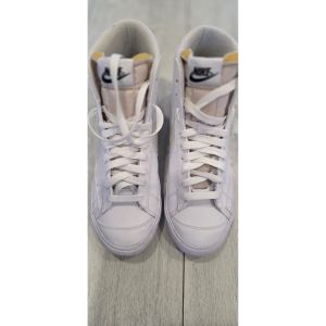 Nike  Baskets montantes Basket Nike blazer