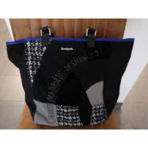 Desigual  Cabas SAC A MAINS DESIGUAL