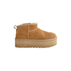 UGG  Boots Boots four&eacute;es camel