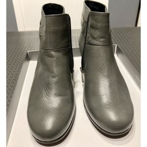 Damart  Bottines Boots gris clair