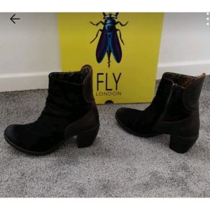 Fly London  Bottines Boots Fly London P37
