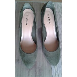 Etam  Chaussures escarpins Escarpins en nubuck kaki à saisir