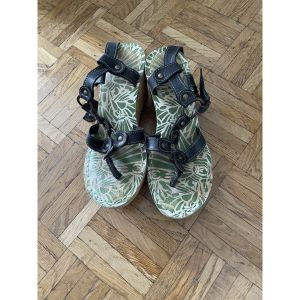 Fly London  Sandales Sandales Compens&eacute;es