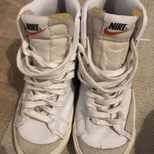 Nike  Baskets montantes Nike blazer