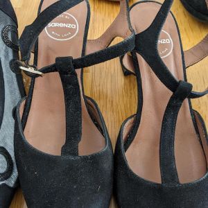 Sarenza  Chaussures escarpins Salomé talon doré