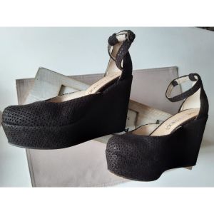 JUSTFAB SHOES  Chaussures escarpins ESCARPINS COMPENSÉS CHOCOLAT