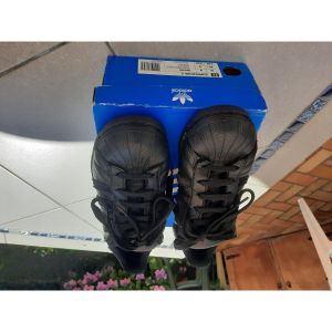 adidas  Baskets basses Tennis adidas superstar