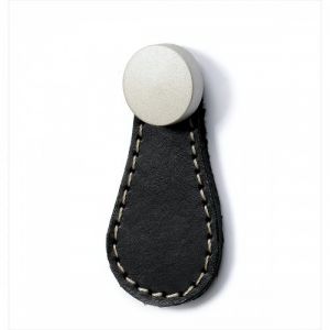 Bouton de meuble tirette Galati -long 27mm -larg 3mm -H 57mm - par 4 - cuir noir HETTICH
