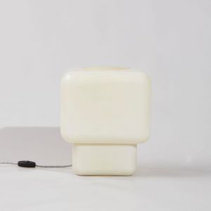 Lampe cubique en verre jaune clair