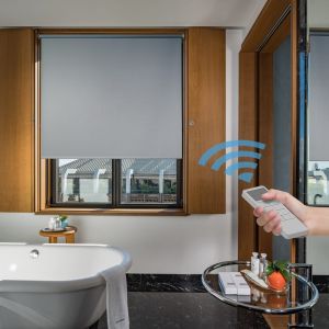 Store enrouleur motoris&eacute; occultant gris 120 x 190 cm