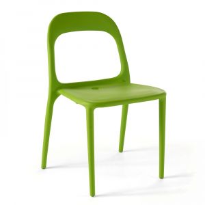 Chaise en plastique de jardin vert
