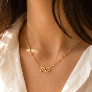 Collier avec lettre - 3 lettres