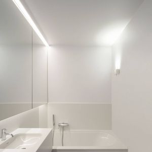 Wever & Ducr&eacute; Lighting WEVER & DUCR&Eacute; Applique d'ext&eacute;rieur LED Train 2.0 up/down blanche 930