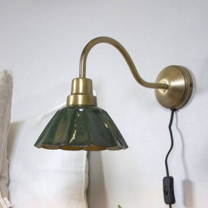 PR Home Applique murale Ester, verte, saillie 34 cm, métal