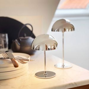 Dyberg Larsen Lampe à poser LED rechargeable Along, couleur chrome, 20 cm