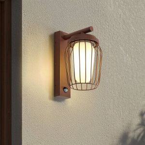 Applique murale d'ext&eacute;rieur Lucande Chandan, rouille, capteur, IP44, E27