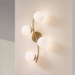 Lindby Applique murale Josiana, opale/laiton, 48 cm, boule, verre