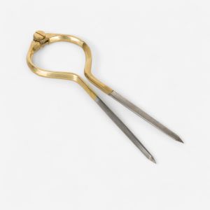 Compas Pointe S&egrave;che Lyre bateau laiton