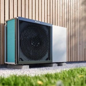 Daikin pompe &agrave; chaleur air eau ALTHERMA 16 KW monobloc r&eacute;versible tri EBLA16DW1