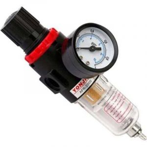 Le r&eacute;gulateur de filtre &agrave; air, le s&eacute;parateur huile-eau du compresseur, le filtre huile-eau et le filtre huile-eau du compresseur servent &agrave; filtrer