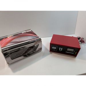 ABSAAR - Chargeur de batterie - 12V 11AMP - Technologie allemande - Bo&icirc;te endommag&eacute;e - Voir photos