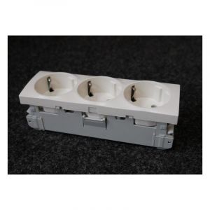 Schneider Electric - Bloc 3 prises 2P+T 16A standard Allemand (schuko) 45&deg; lumineuse blanc 9003 135x45mm &agrave; clipser altira