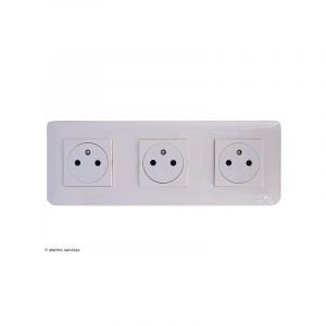 Triple prise de courant 2P+T Surface Mosaic Legrand Blanc complet Griffes: Sans griffes