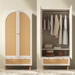 Armoire Penderie avec 2 Portes & Rotin, Style Campagne Blanc avec Grand Tiroir, Etag&egrave;res R&eacute;glables en Hauteur & Barre de Penderie, Incl. S&eacute;curit&eacute;