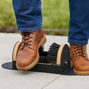 Grattoir a bottes avec brosses de nettoyage triple face