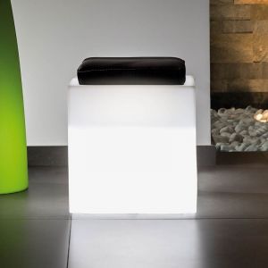 Pouf carr&eacute; avec lumi&egrave;re led en r&eacute;sine 40X40 cm mod. Square lampe blanche